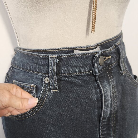 Universal Thread Women's Size 8 High-Rise Denim Pockets Midi Skirt Black Wash - Picture 5 of 14